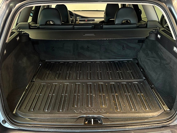 Volvo V70 8 of 25