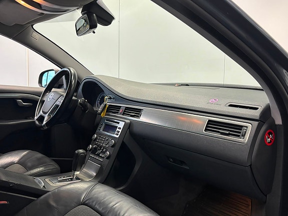 Volvo V70 23 of 25