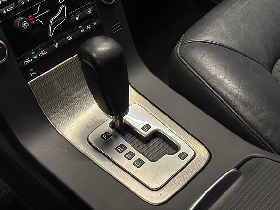 Volvo V70 20 of 25
