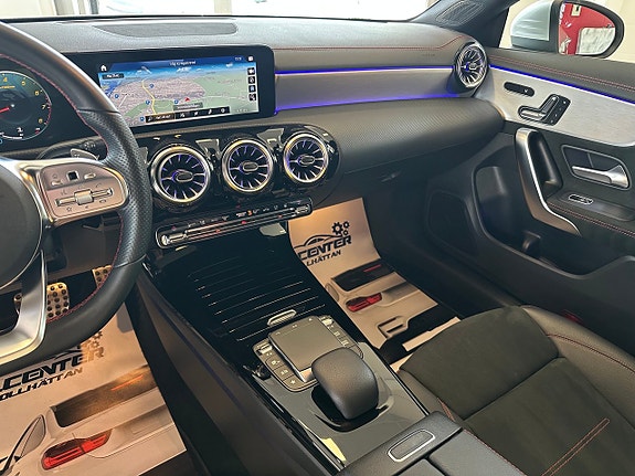 Mercedes-Benz CLA200 13 of 18
