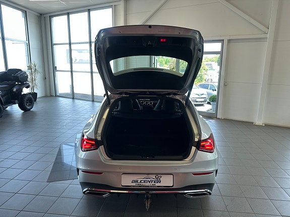 Mercedes-Benz CLA200 8 of 18