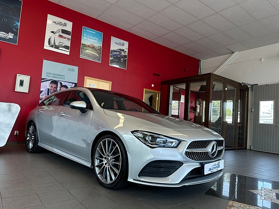 Mercedes-Benz CLA200 2 of 5