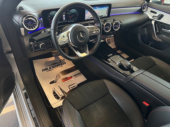 Mercedes-Benz CLA200 10 of 18