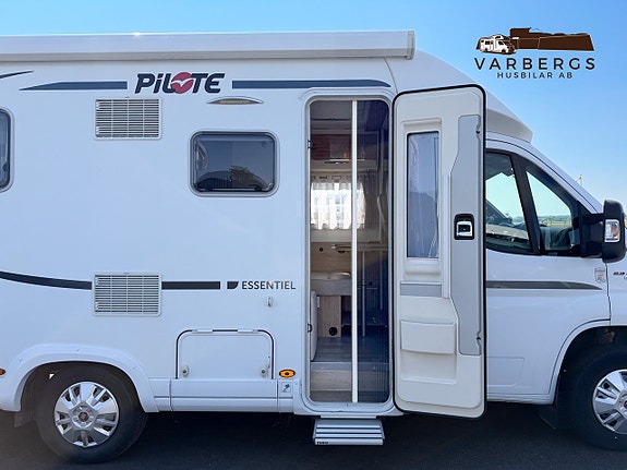 Pilote P650C Queenbed *649cm* Solcell Vinterpkt. XL-Kyl *B-kort* *** VI TAR INBYTEN *** Fritidslån Ränta Fr. 3,70% 18 of 21