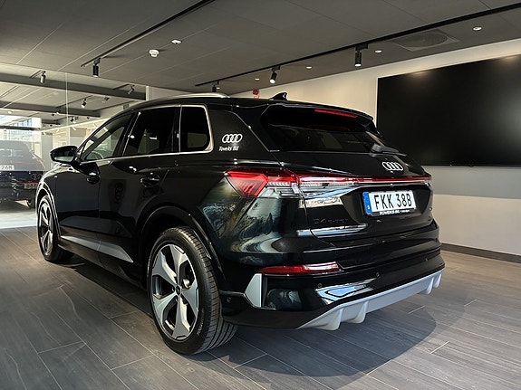 Audi Q4 e-tron 2 of 5