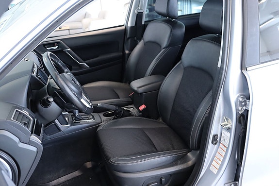 Subaru Forester 11 of 23