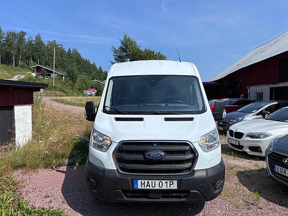 Ford Transit 2 of 5