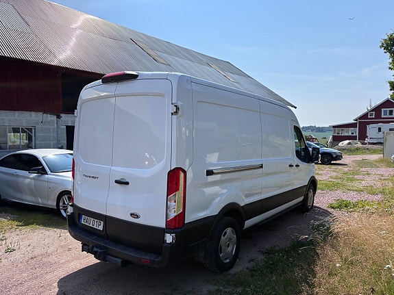 Ford Transit 4 of 5