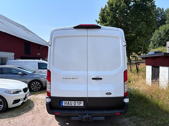 Ford Transit 6 of 11