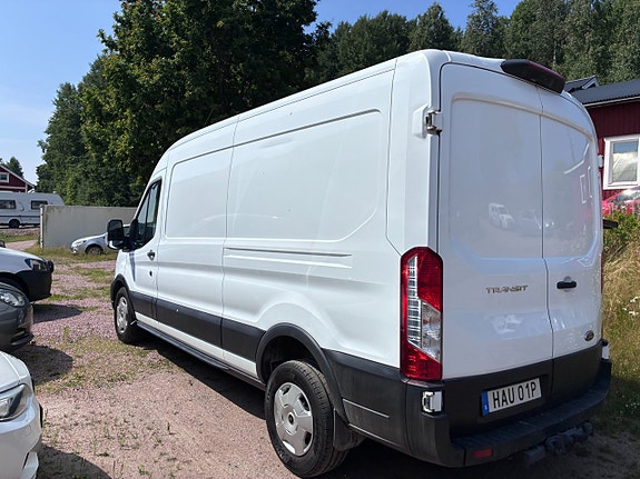 Ford Transit 3 of 5