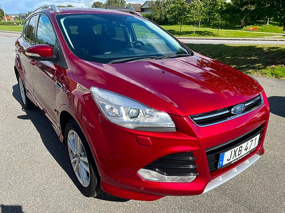 Ford Kuga 2 of 5