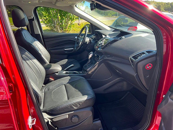 Ford Kuga 10 of 10