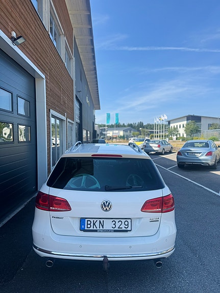 Volkswagen Passat 4 of 5