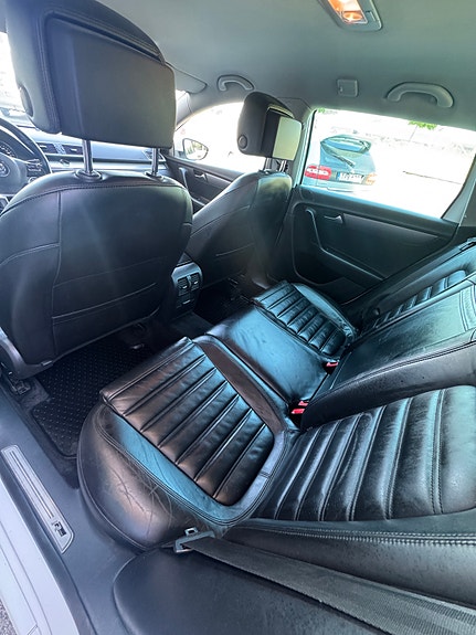 Volkswagen Passat 7 of 11