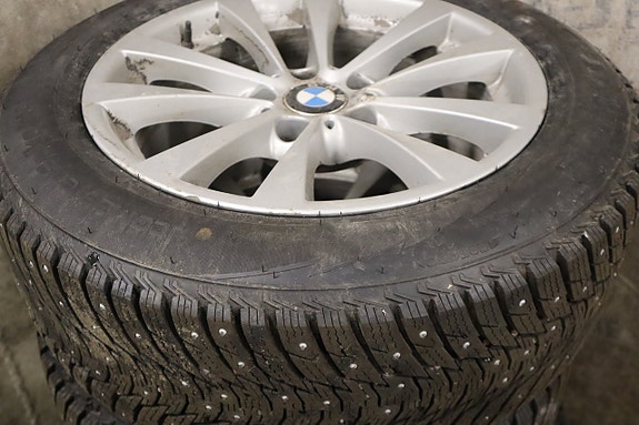 BMW 318d 14 of 16