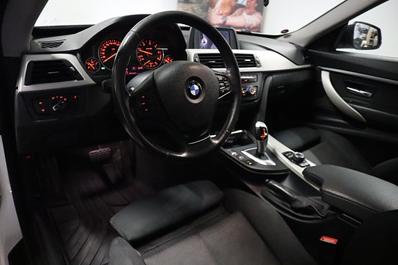 BMW 318d 8 of 16