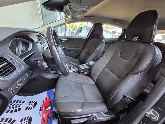 Volvo V40 Cross Country 16 of 16