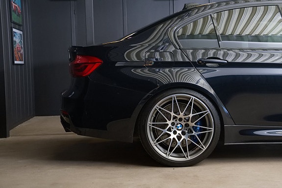 BMW M3 6 of 30