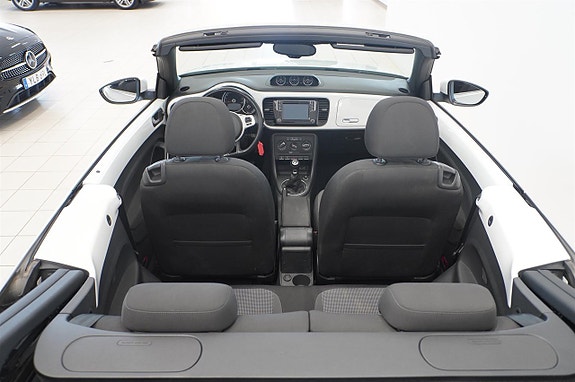 Volkswagen Beetle 8 of 21