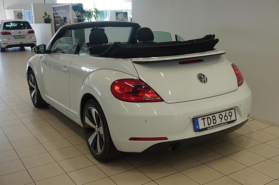 Volkswagen Beetle 4 of 5