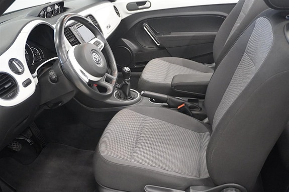 Volkswagen Beetle 3 of 21