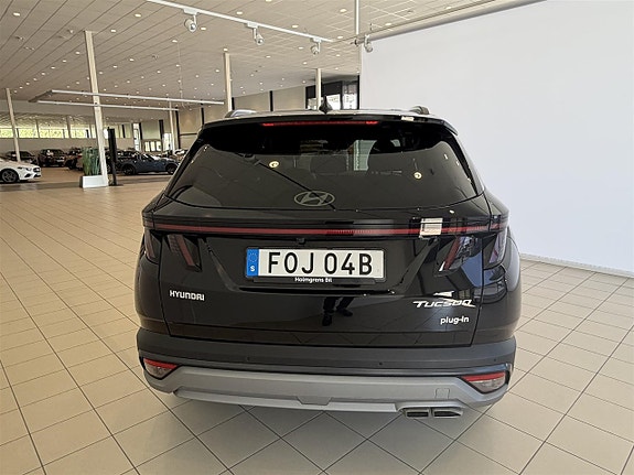 Hyundai Tucson 3 of 5