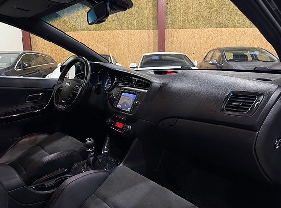 Kia Ceed 8 of 21