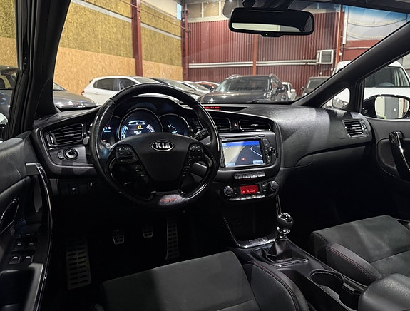 Kia Ceed 9 of 21