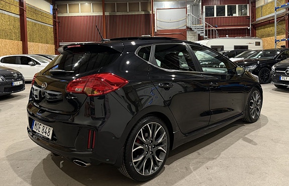 Kia Ceed 6 of 21