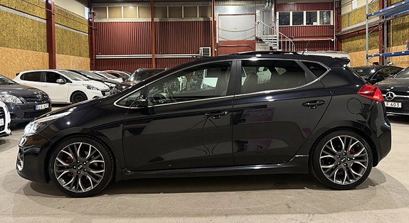 Kia Ceed 3 of 5