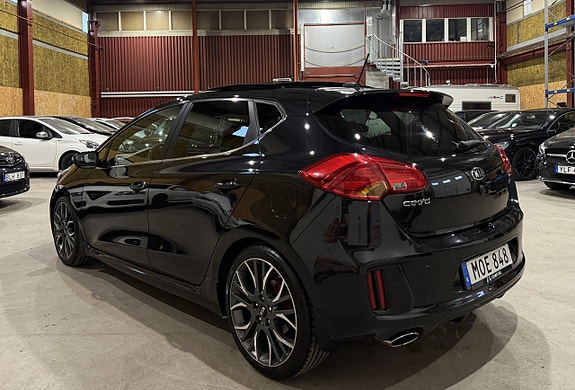 Kia Ceed 5 of 5