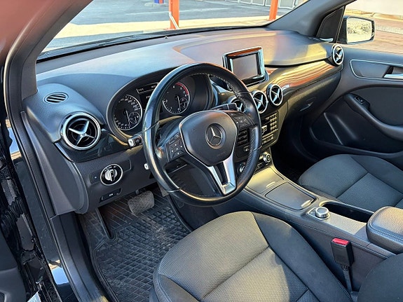 Mercedes-Benz B180 10 of 20
