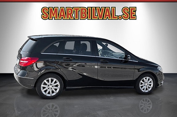 Mercedes-Benz B180 2 of 20