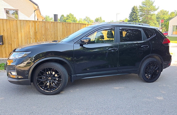 Nissan X-Trail 4 of 5