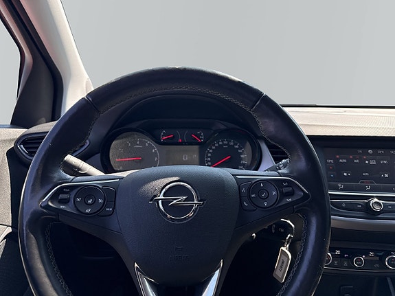 Opel Crossland X 14 of 15