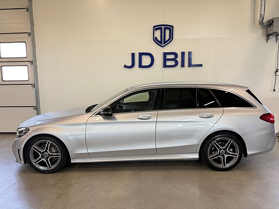 Mercedes-Benz C220 d 2 of 5