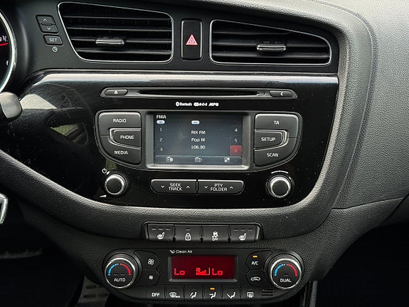 Kia Ceed 17 of 21