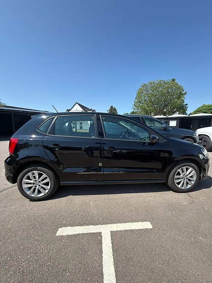 Volkswagen Polo 3 of 5