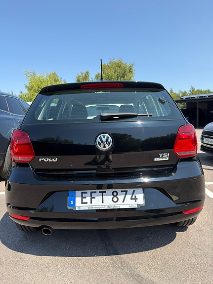 Volkswagen Polo 2 of 5