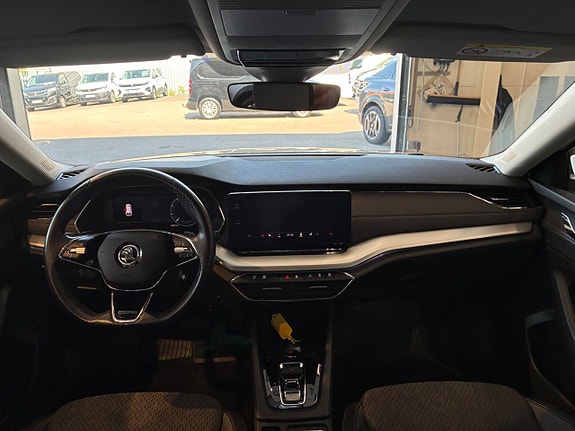 Skoda Octavia 14 of 23
