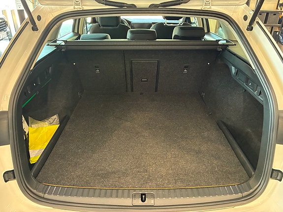 Skoda Octavia 11 of 23