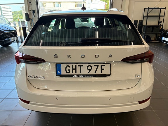 Skoda Octavia 5 of 23