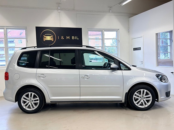 Volkswagen Touran 6 of 21