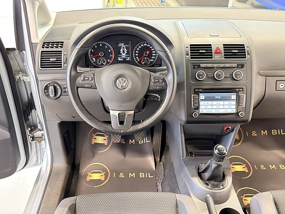 Volkswagen Touran 13 of 21