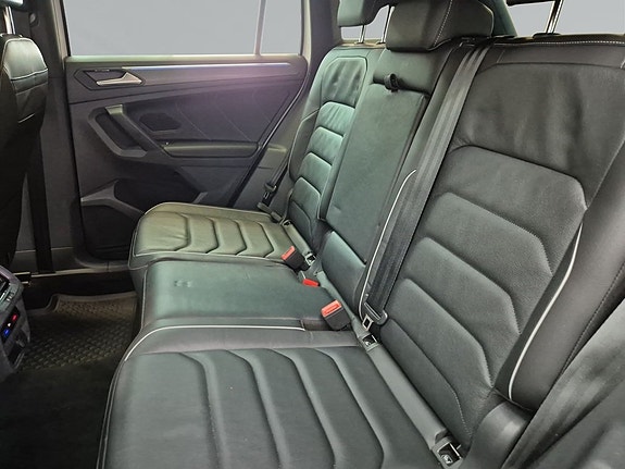 Volkswagen Tiguan 5 of 9