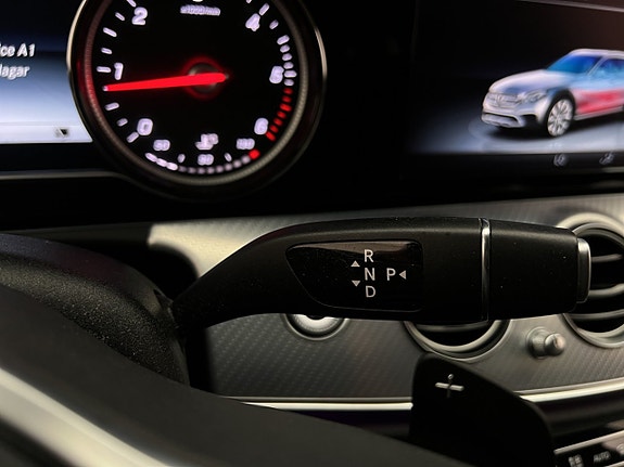 Mercedes-Benz E200 d 24 of 28
