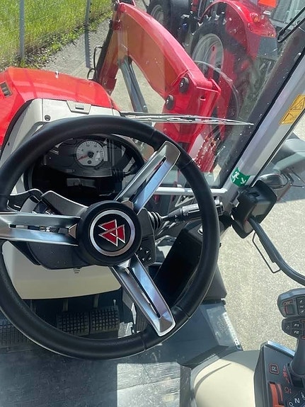 Massey Ferguson 5S.145 Efficent Dyna-6 7 of 7