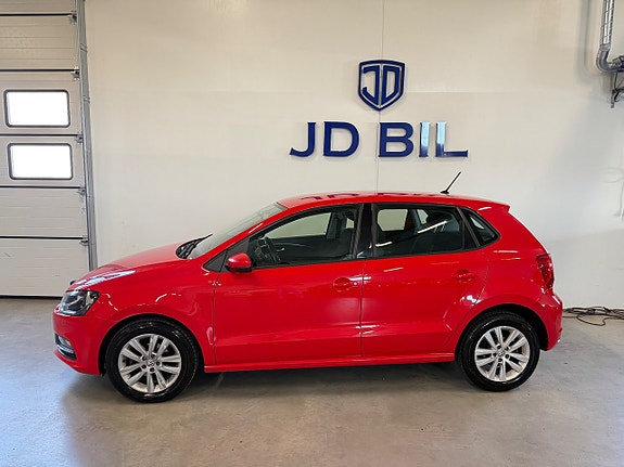 Volkswagen Polo 2 of 5