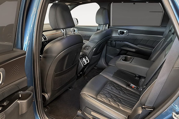 Kia Sorento 15 of 20