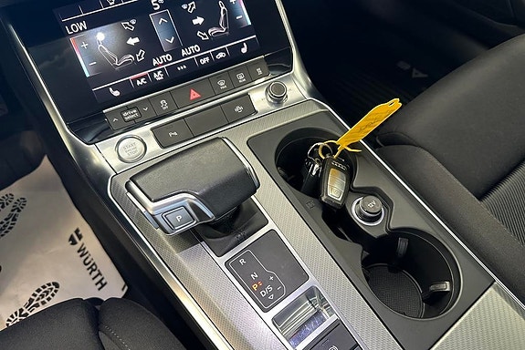 Audi A6 12 of 14